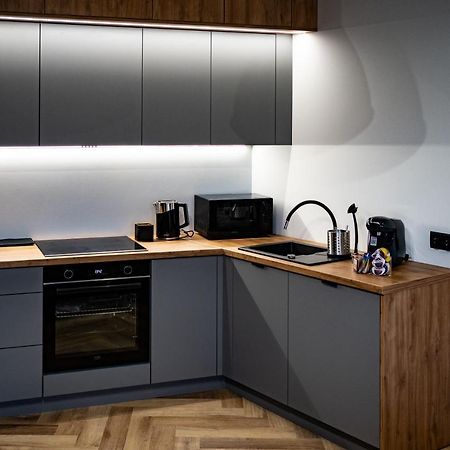 Apartamenty Warowna 2 ชิชเชนา ภายนอก รูปภาพ